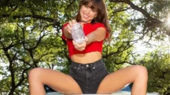 Fleshlight - Quickshot Masturbator - Riley Reid -Seksspeeltjeswinkel FL810476010997 4